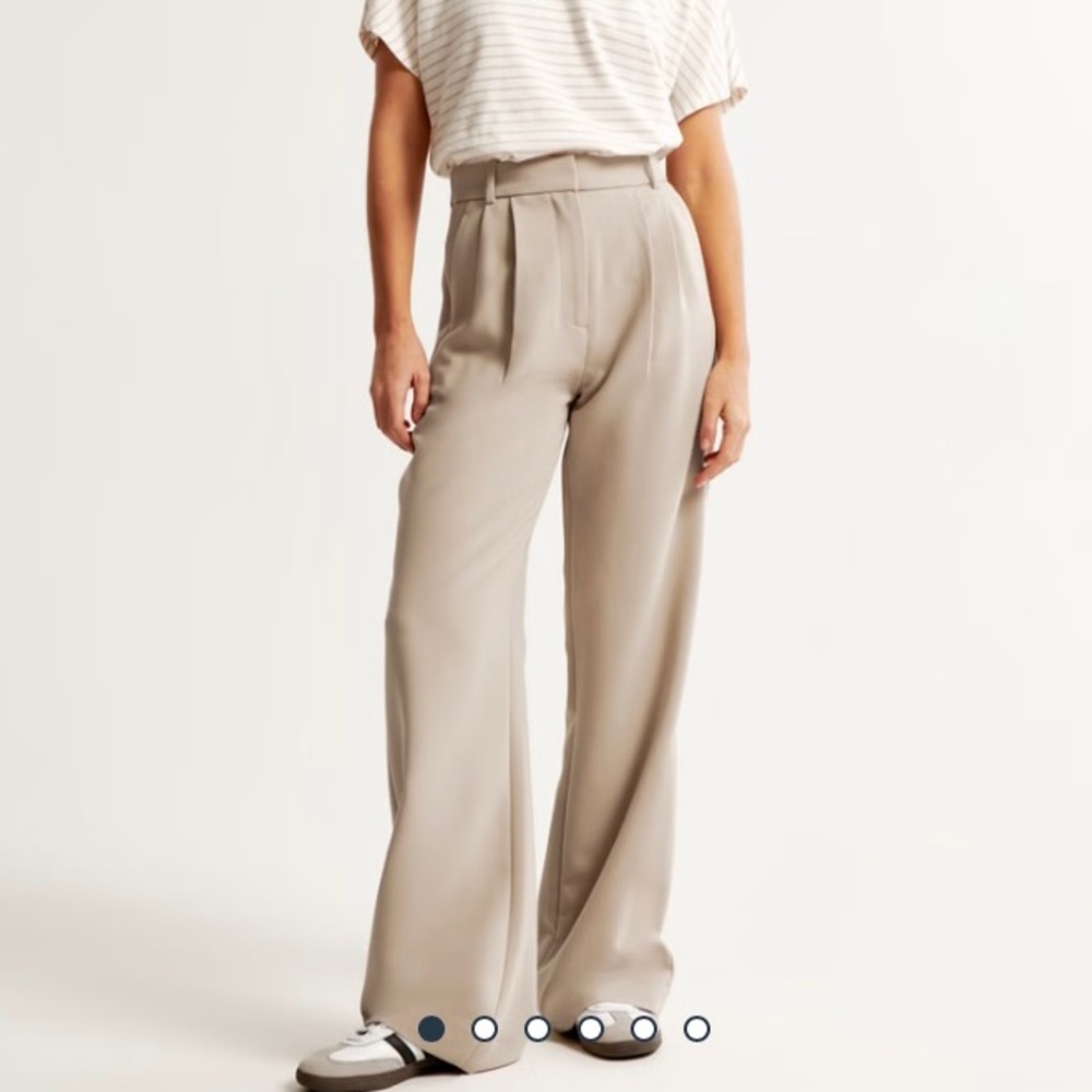 A&F Sloane Tailored Pant Size 26 NWOT